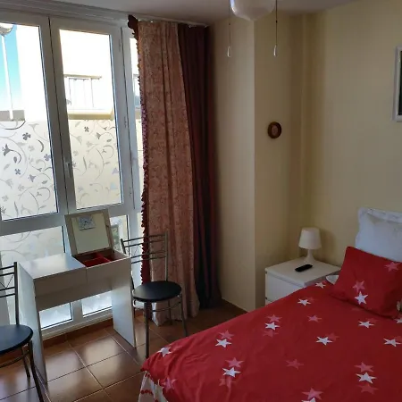Con Refrigerador Propio Cerca Del Aeropuerto Homestay San Isidro (Tenerife)