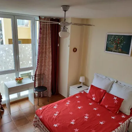 Con Refrigerador Propio Cerca Del Aeropuerto Homestay San Isidro (Tenerife)